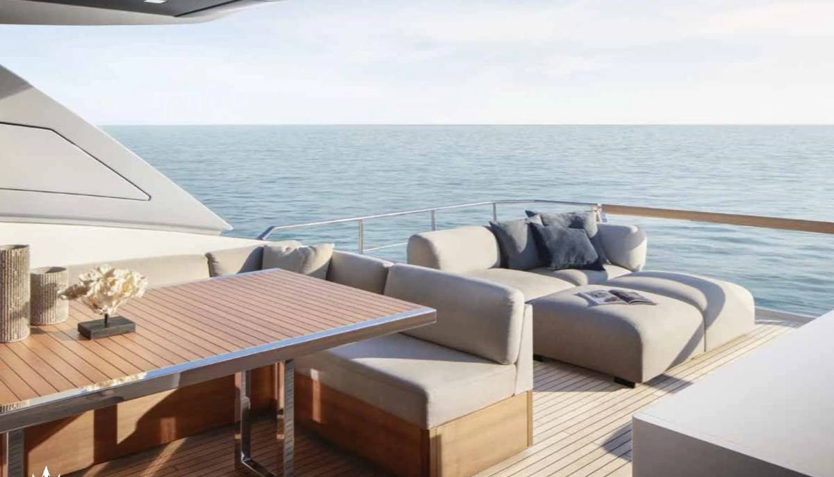 MICHISAN yacht charter 4
