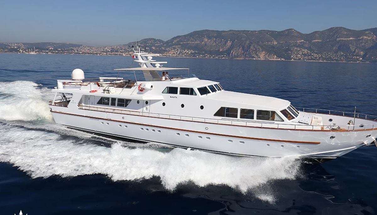 NAUTA TEASER yacht charter 2