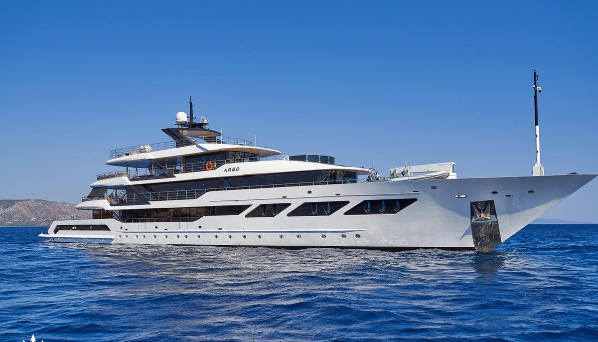 ARGO yacht charter 2