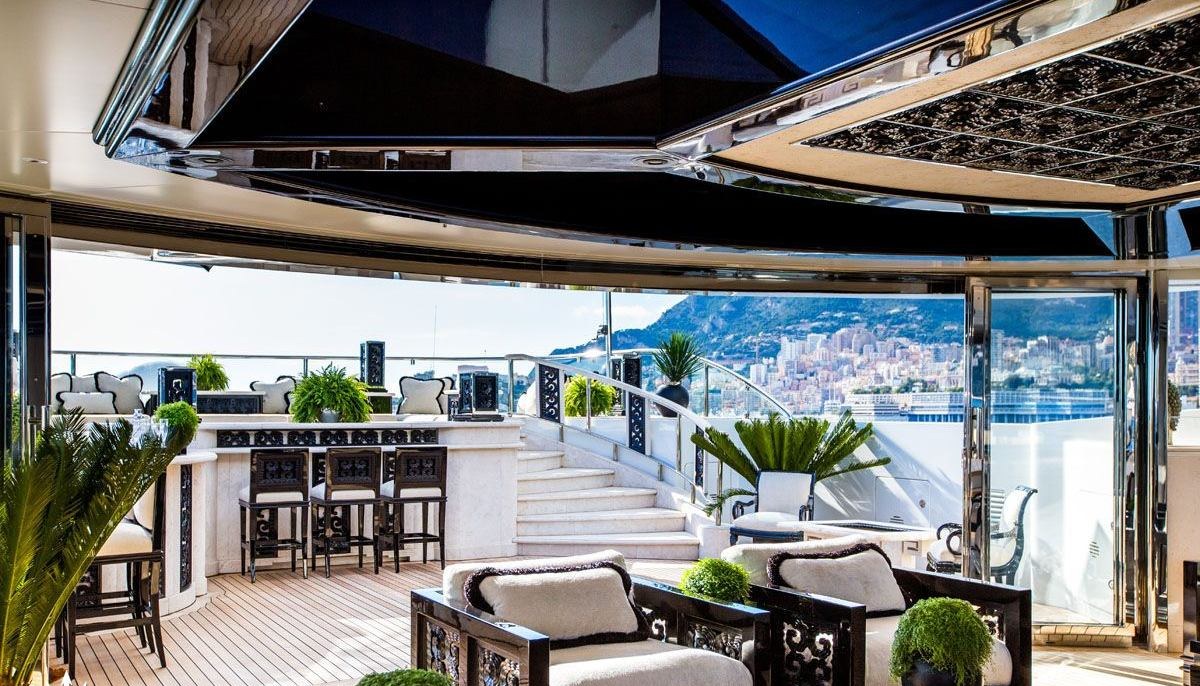 LIONESS V yacht charter 4