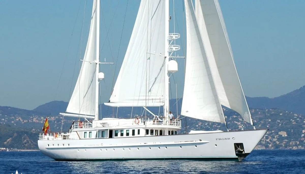 MATA MUA yacht charter 2