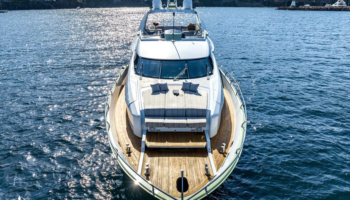 MANATEA yacht charter 3