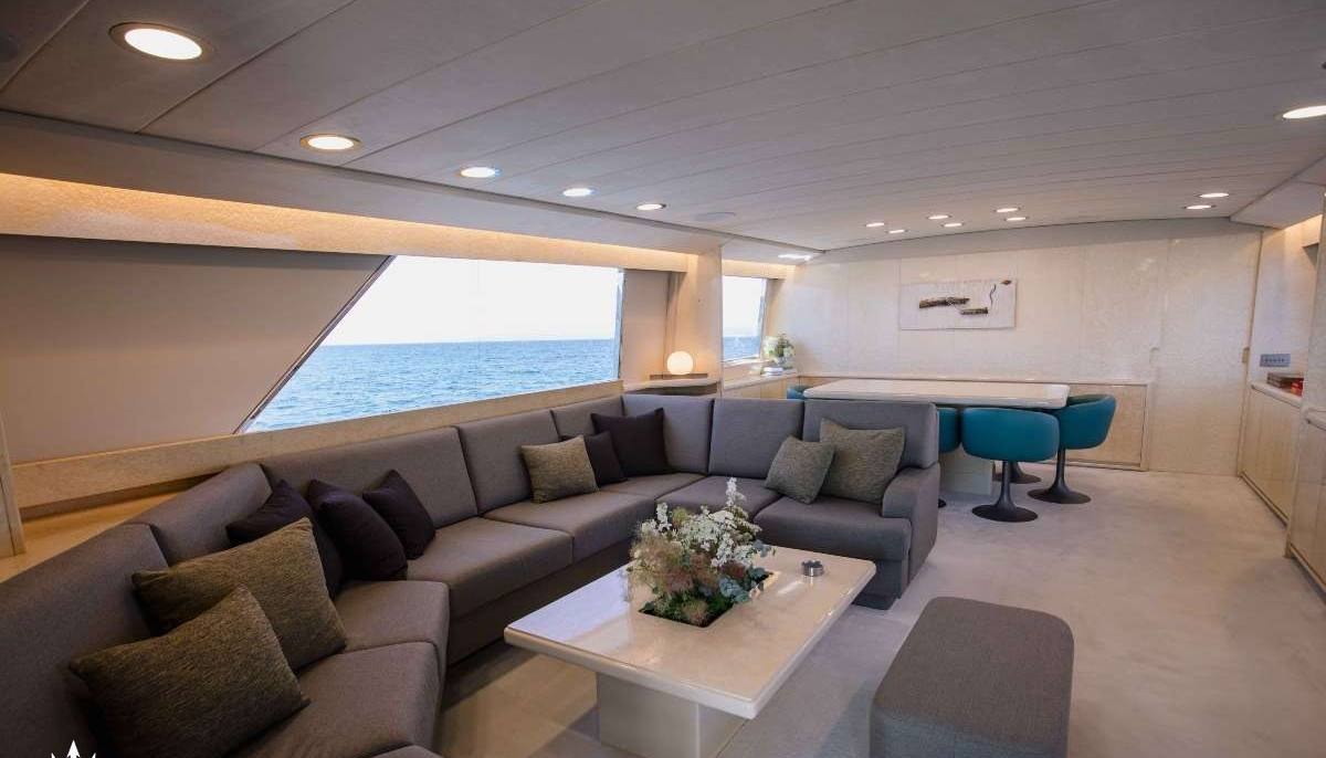 CARINO yacht charter 5