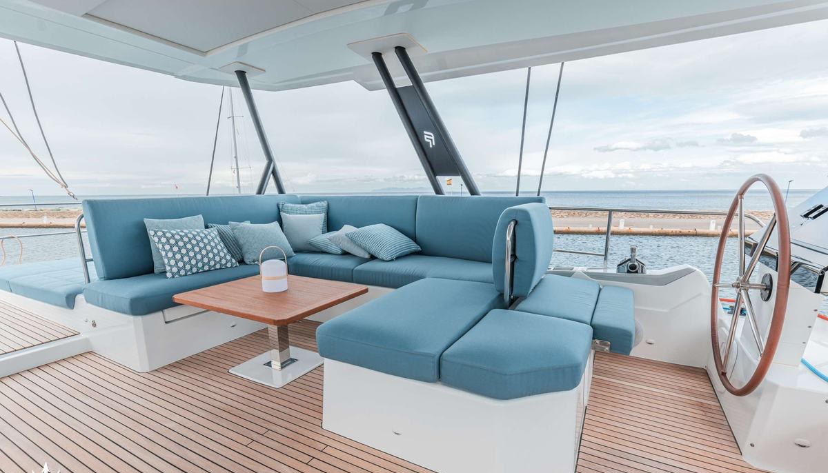 THE BLUE DREAM yacht charter 3
