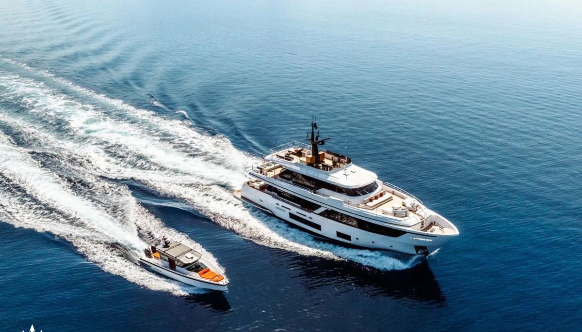 AT ONE yacht charter 2