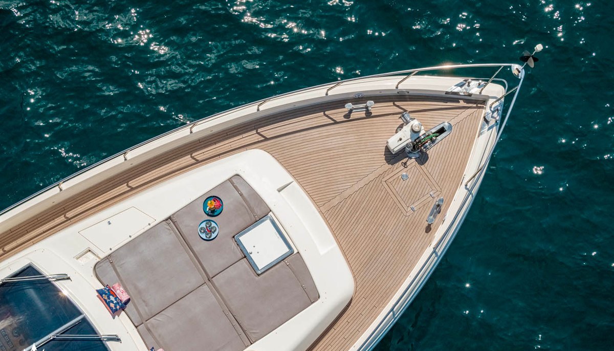 ZIHUATANEJO yacht charter 3