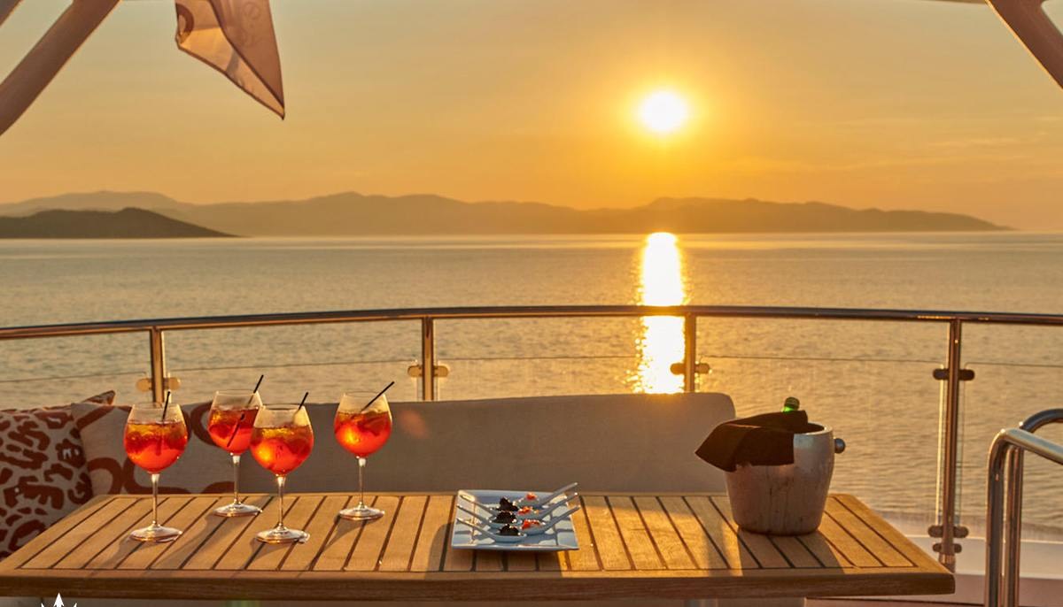 IDYLLE yacht charter 5