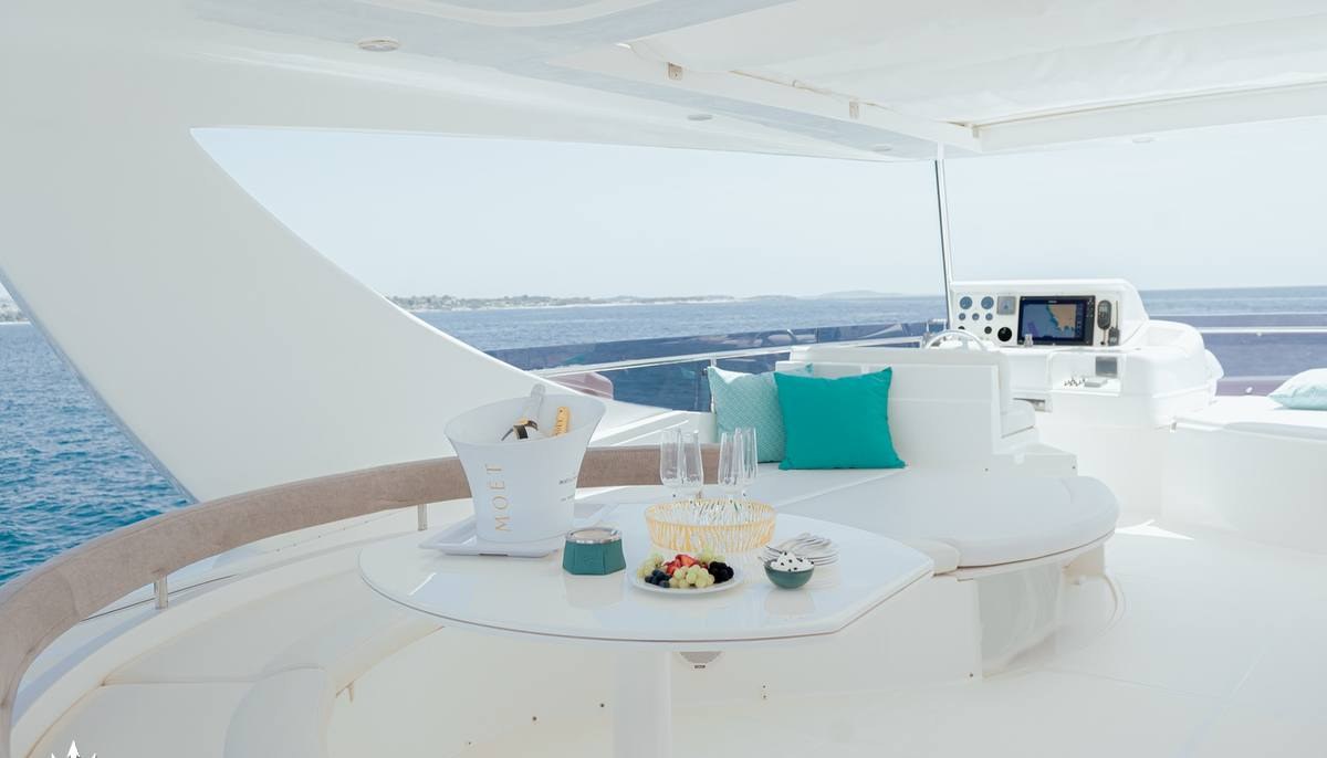 IRENE yacht charter 4