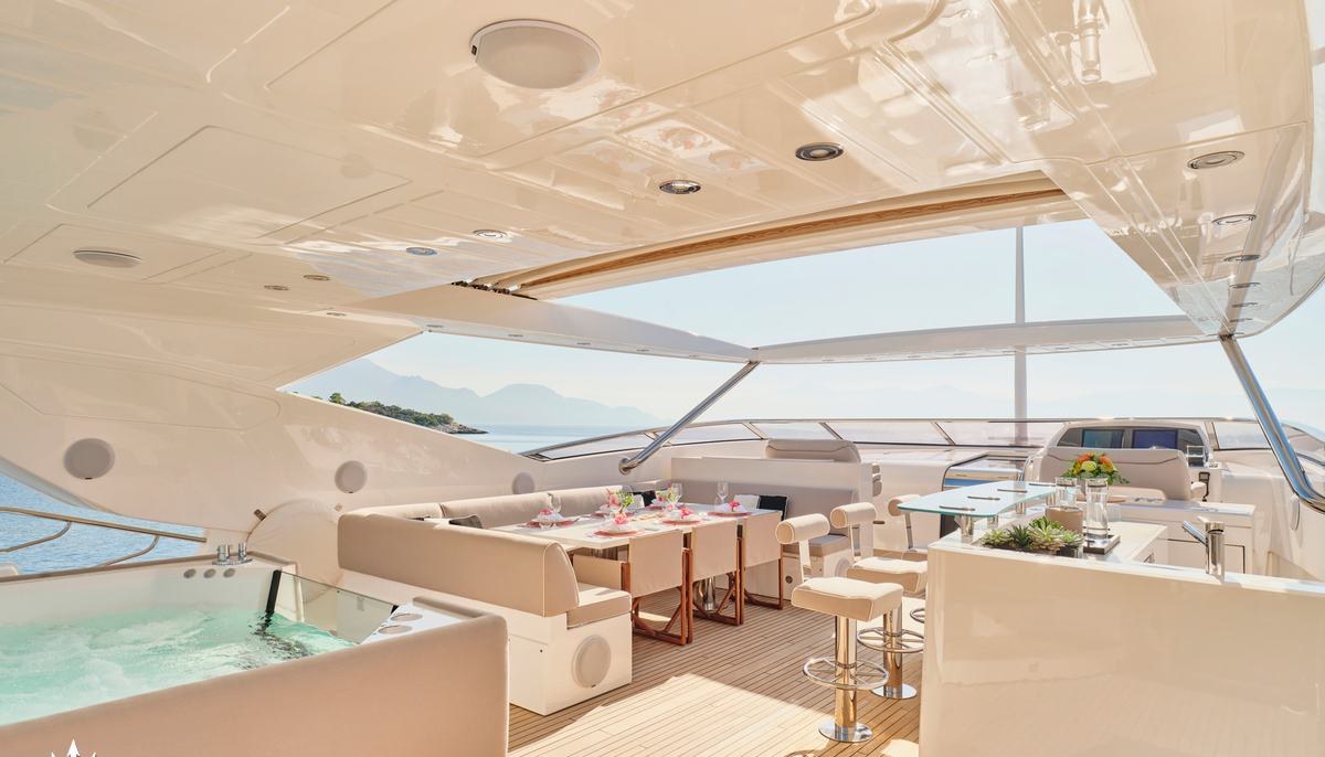 MAKANI II yacht charter 3