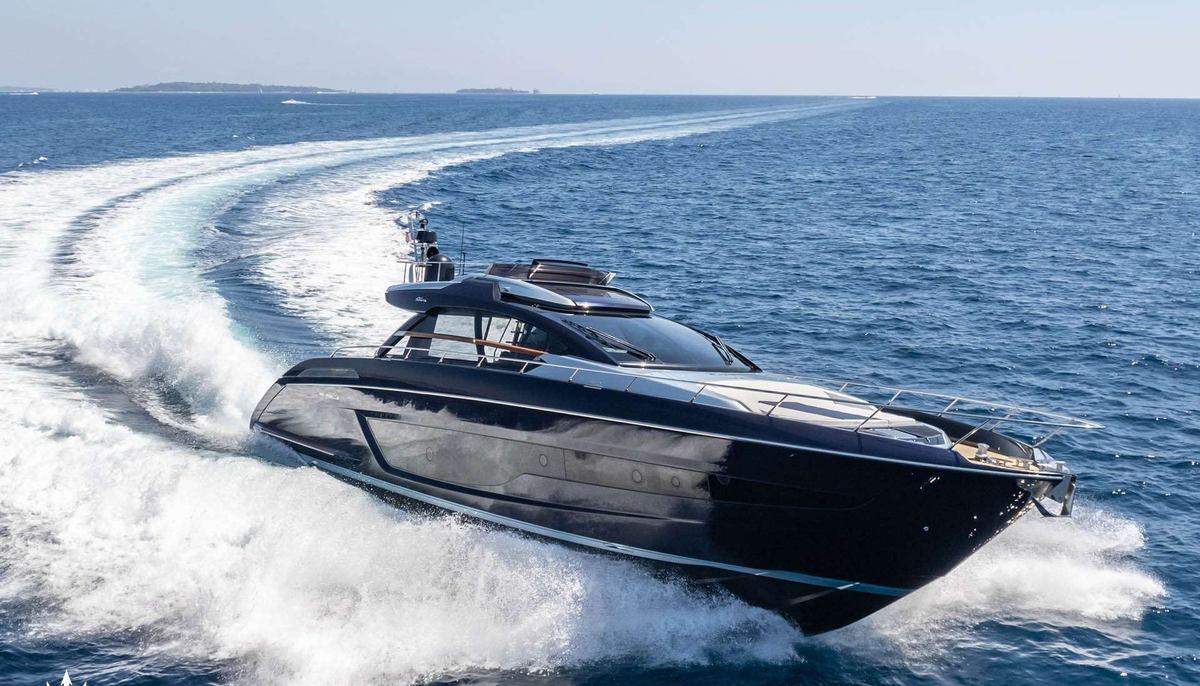 BLUE SHARK yacht charter 2