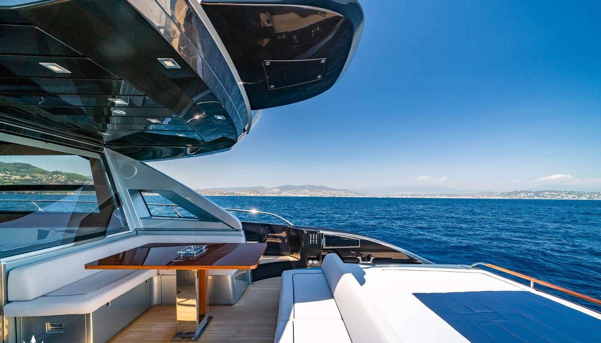 BLUE SHARK yacht charter 5