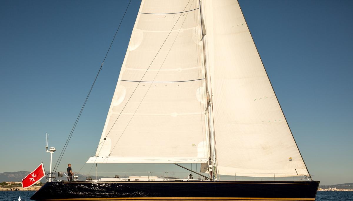 UMIKO yacht charter 2
