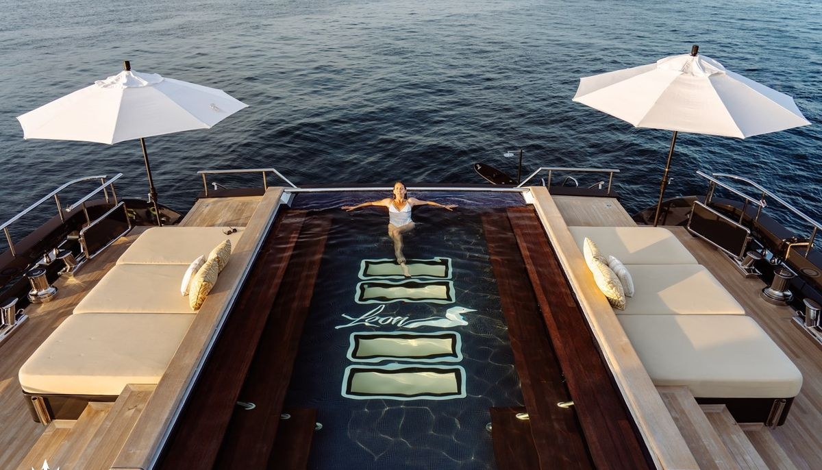 LOON yacht charter 5