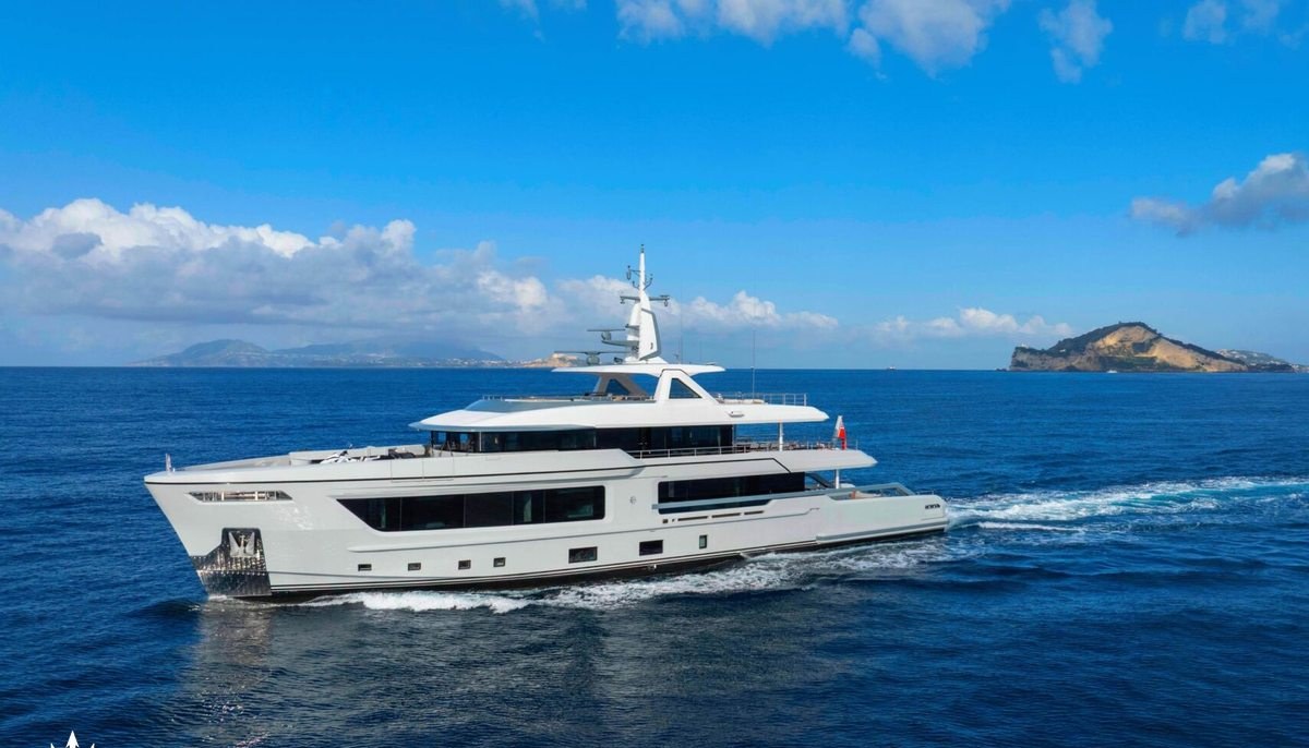 BABBO yacht charter 2