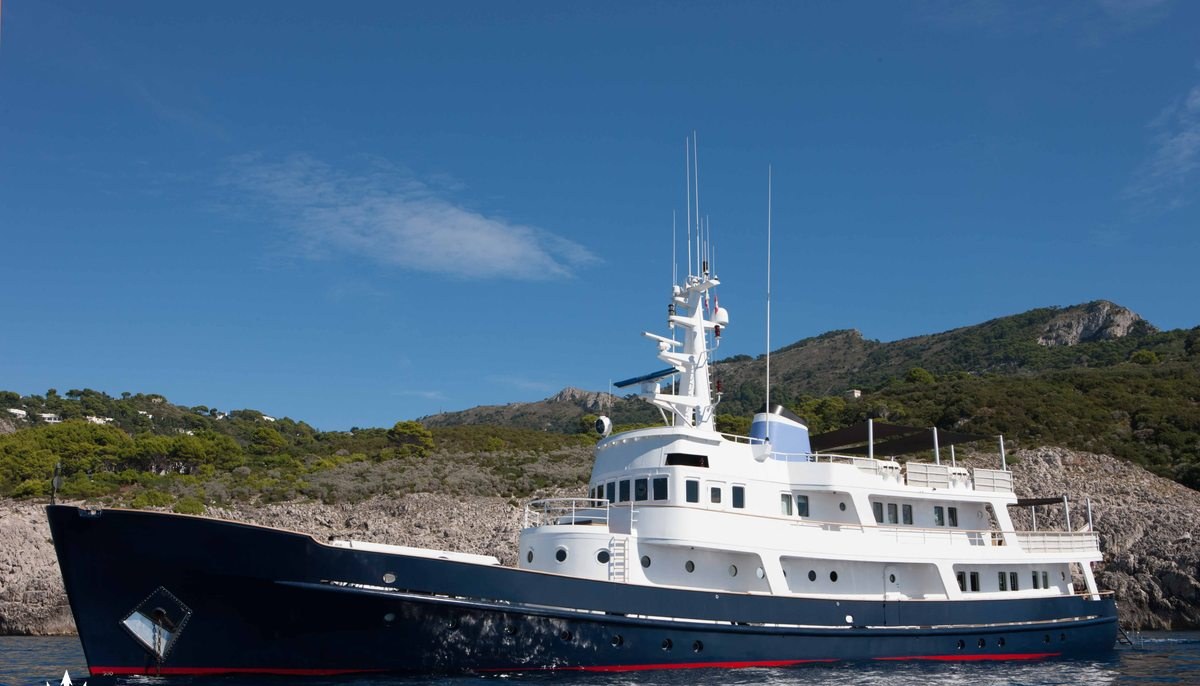 ICE LADY yacht charter 2