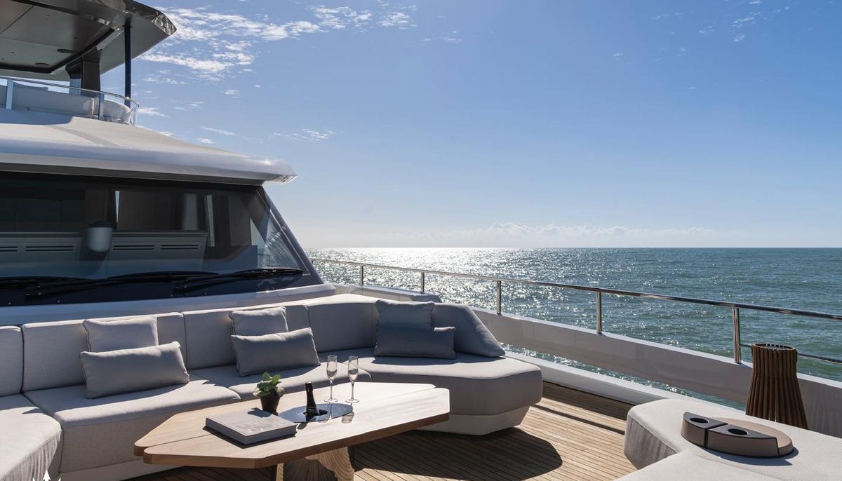 ILMA yacht charter 3