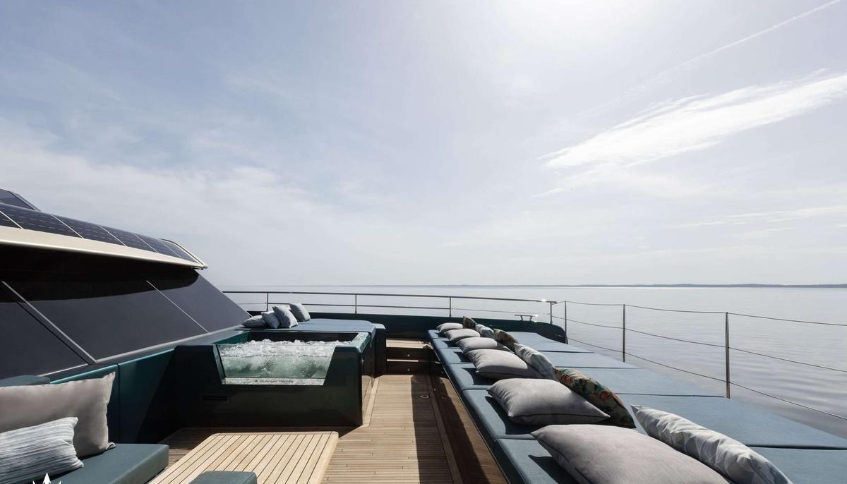 MATTEA yacht charter 4