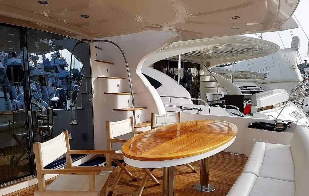 MS. MOUSE yacht charter 5