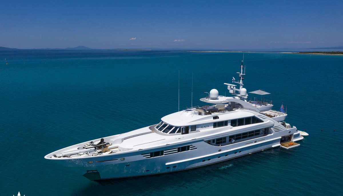 ALALYA yacht charter 2