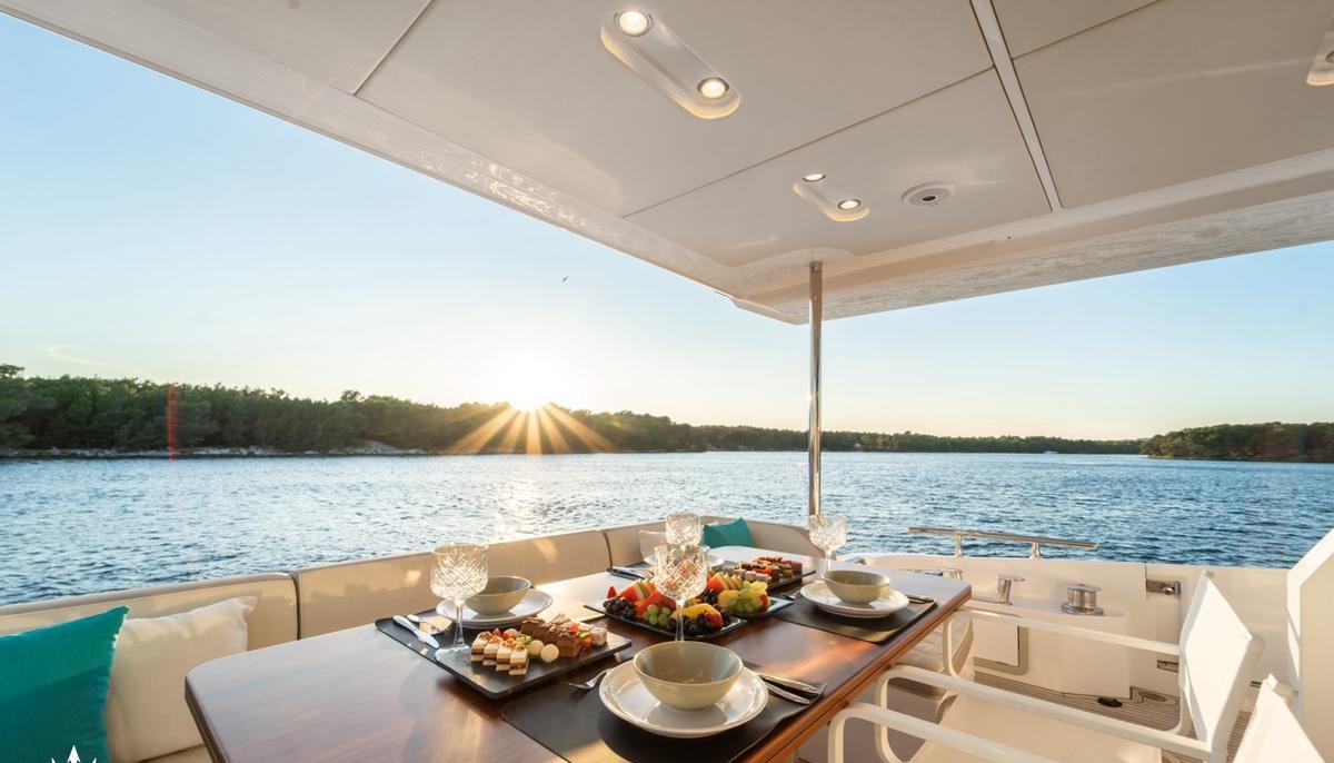 MINEIRA yacht charter 5