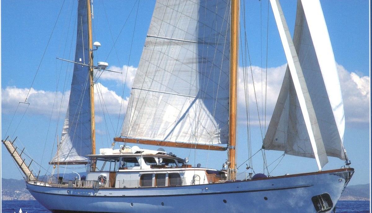 SEA PRINCE yacht charter 3