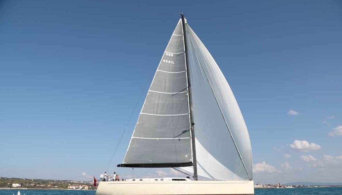 ISY71 yacht charter 2