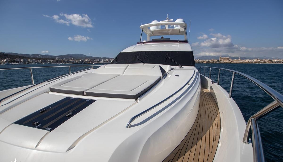LADY ISABELLA yacht charter 3