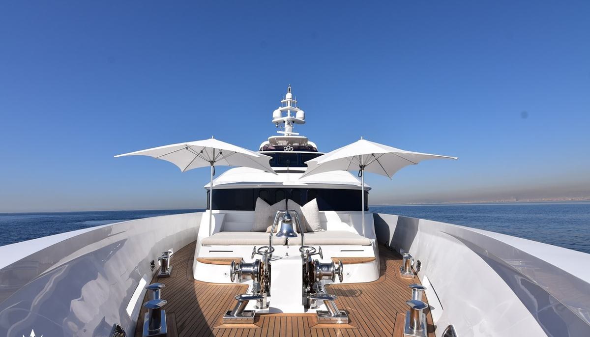 BYZANTIUM yacht charter 3