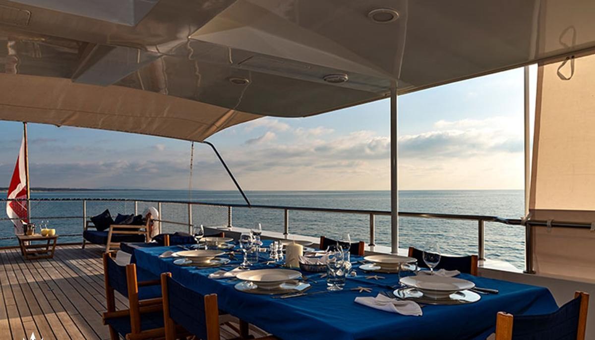 PERSUADER yacht charter 5