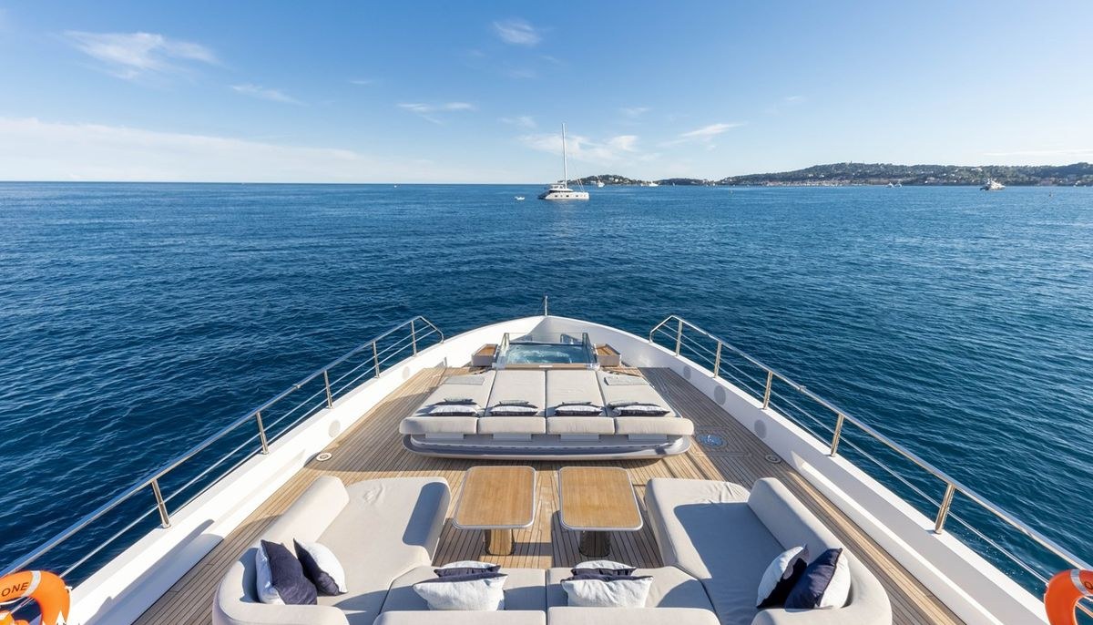 OCEAN ONE yacht charter 3