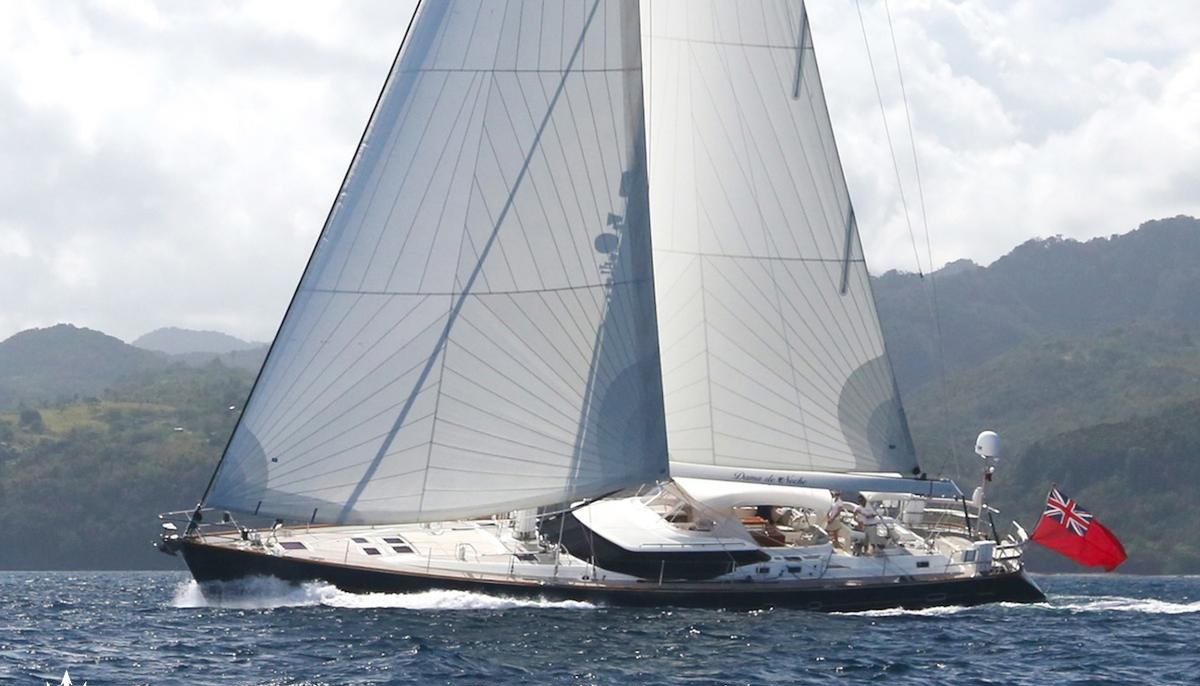 DAMA DE NOCHE yacht charter 2