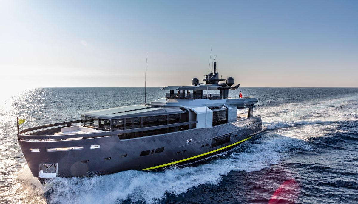 SEA CORAL II yacht charter 2