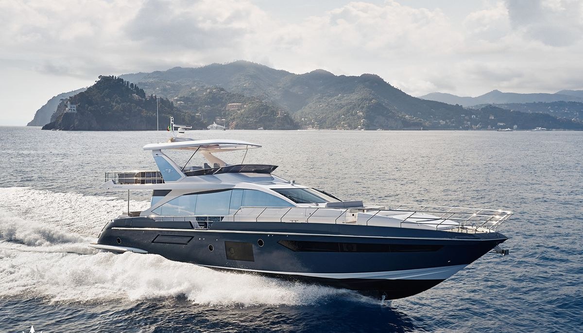 SOLSTICE yacht charter 2