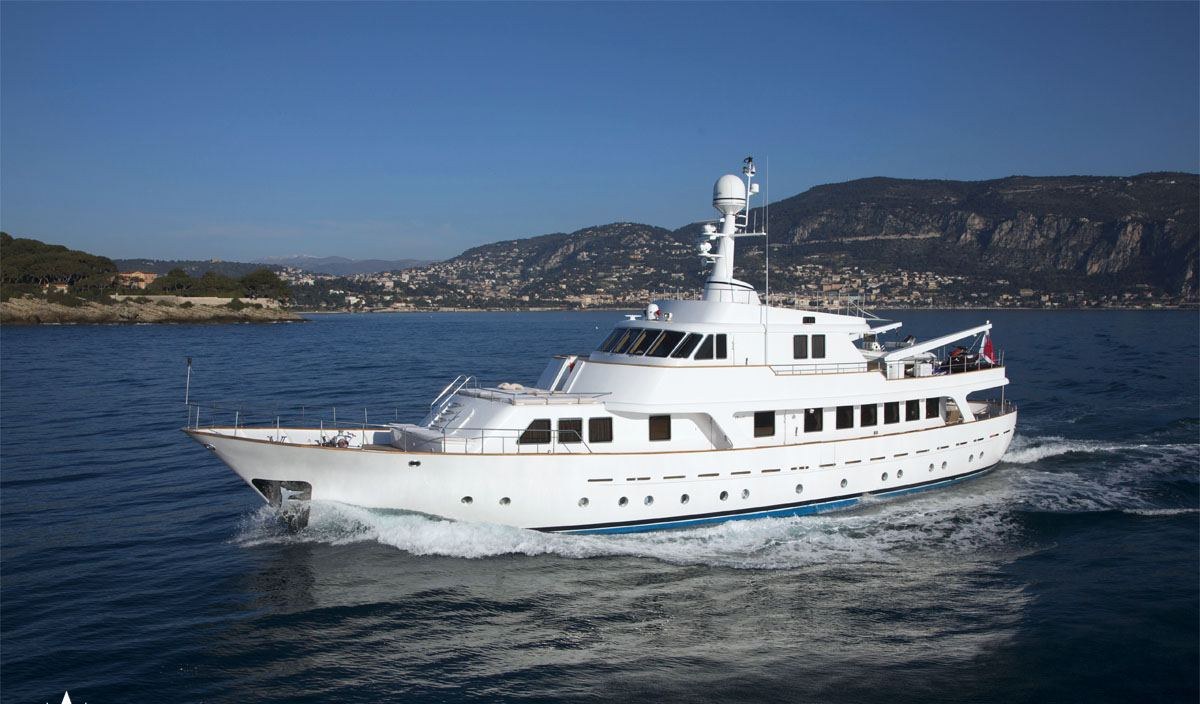 MIZAR yacht charter 2